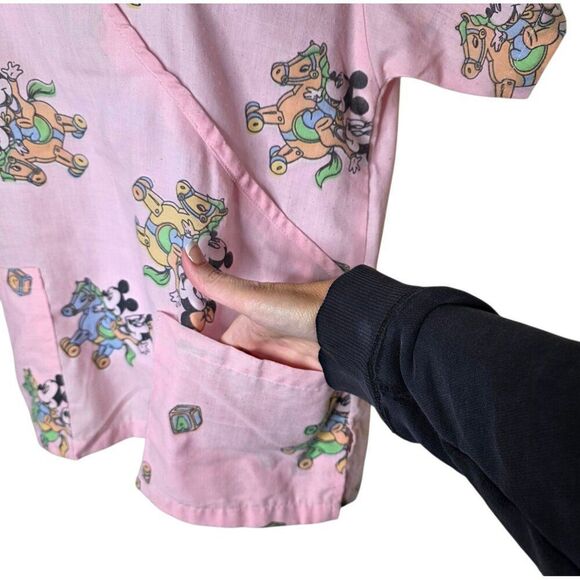 Vintage Disney Babies Mickey Minnie V-neck Scrub Top Womens XS Pink CUTTER - Picture 2 of 6